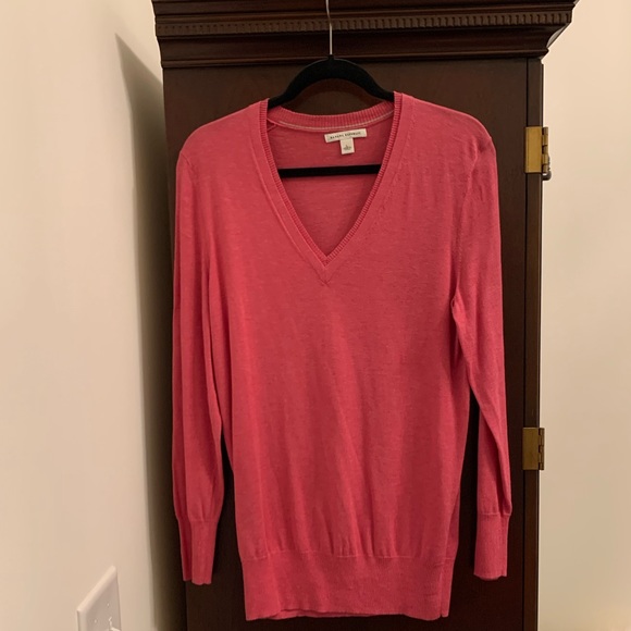 Banana Republic Sweaters - Banana Republic V Neck Sweater
